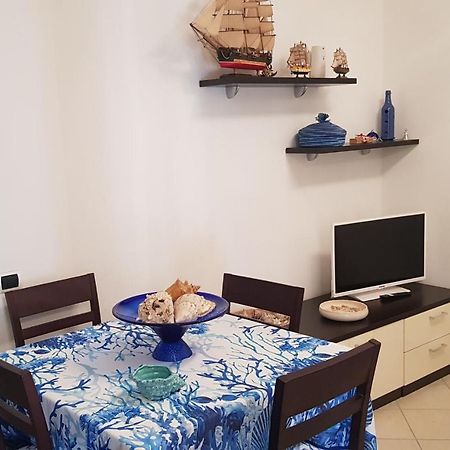 Appartamento Bluewater Ла Мадалена Екстериор снимка